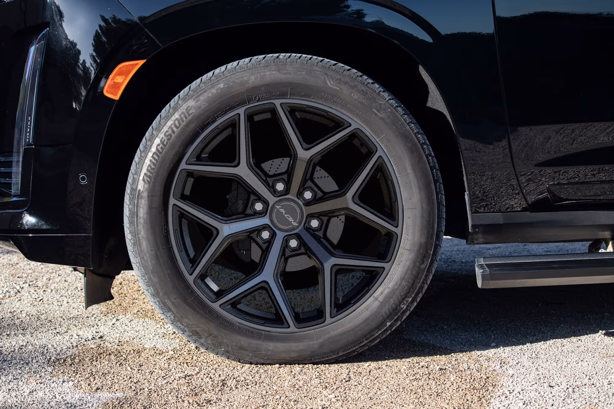 FORCE 6 on 2022 Cadillac Escalade ESV Sport Platinum-VAT Q