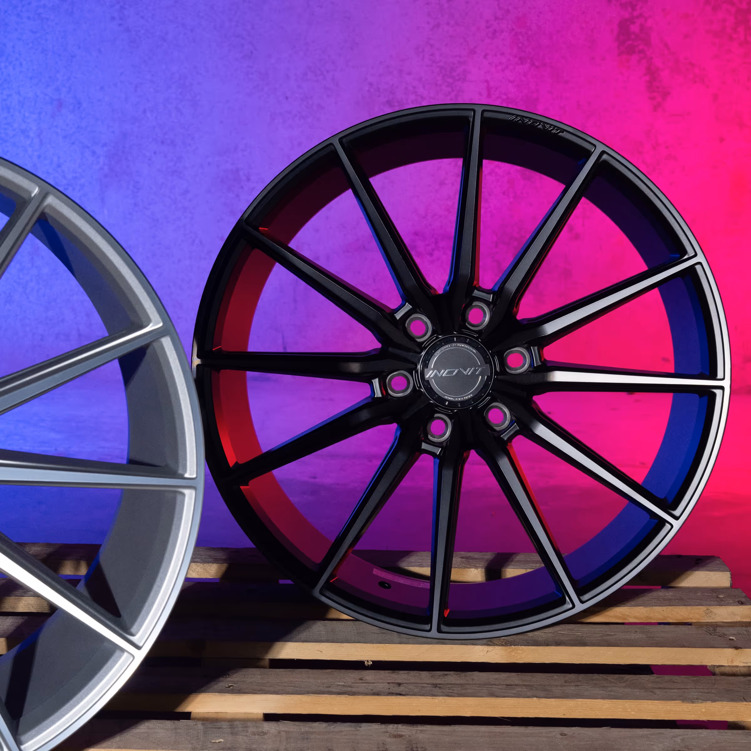 FRIXION 6 — Black Machined Face Dark Tint