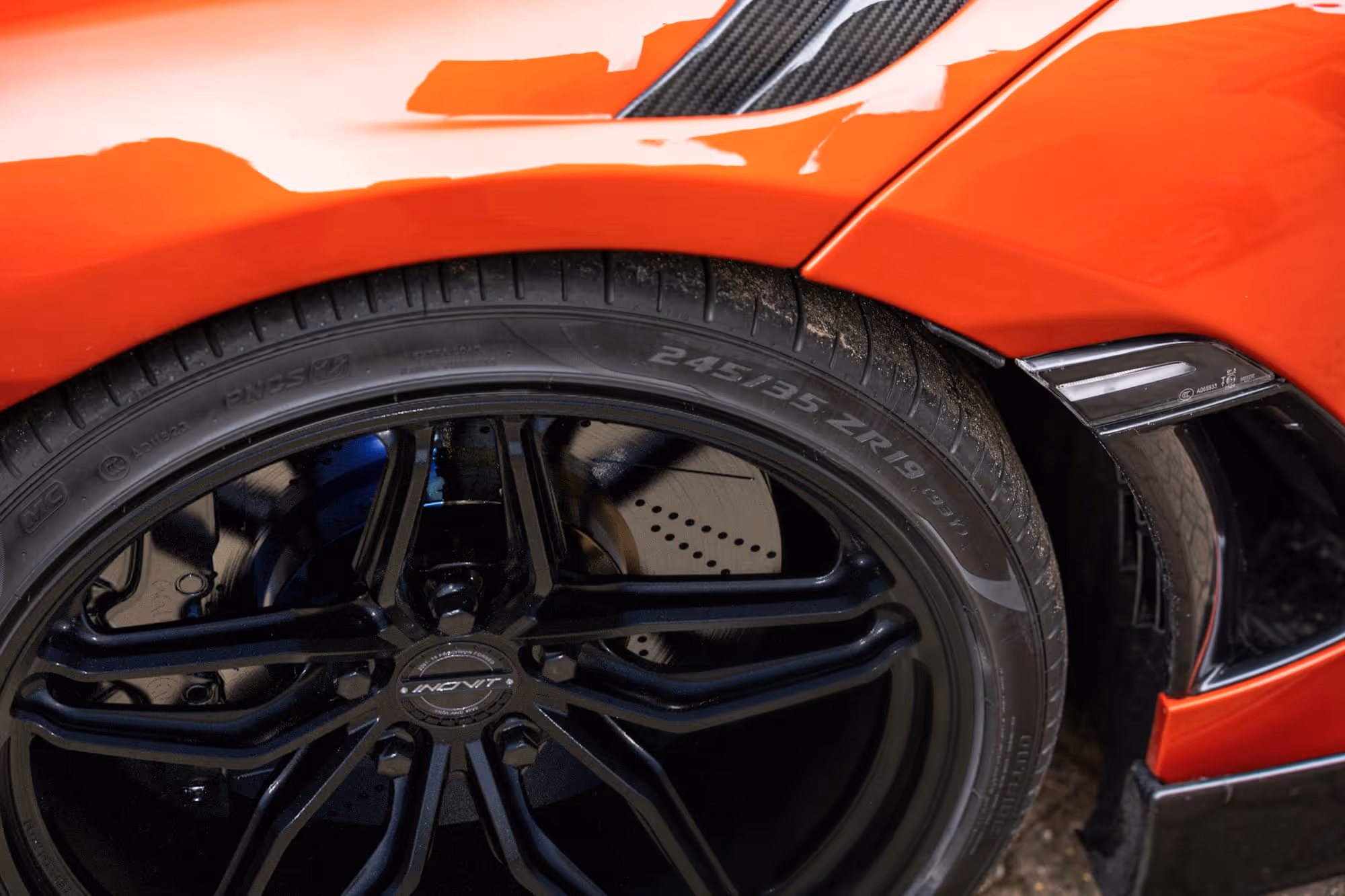 McLaren-765-LT-Spider on VECTOR III — alt angle